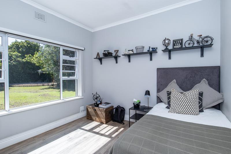 4 Bedroom Property for Sale in Constantia Western Cape